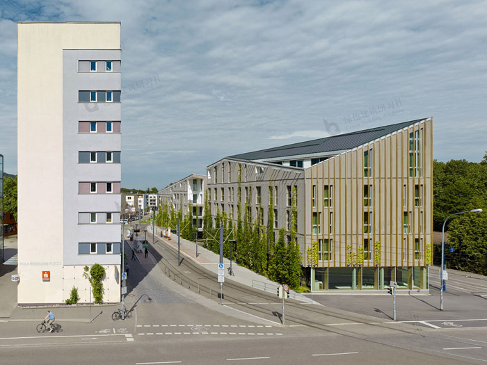 德国Stadthaus M1 绿城酒店和公寓项目3.jpg