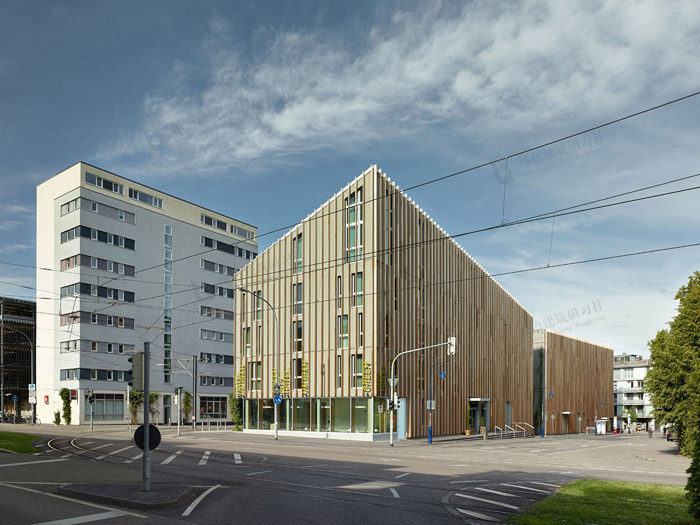 德国Stadthaus M1 绿城酒店和公寓项目5.jpg