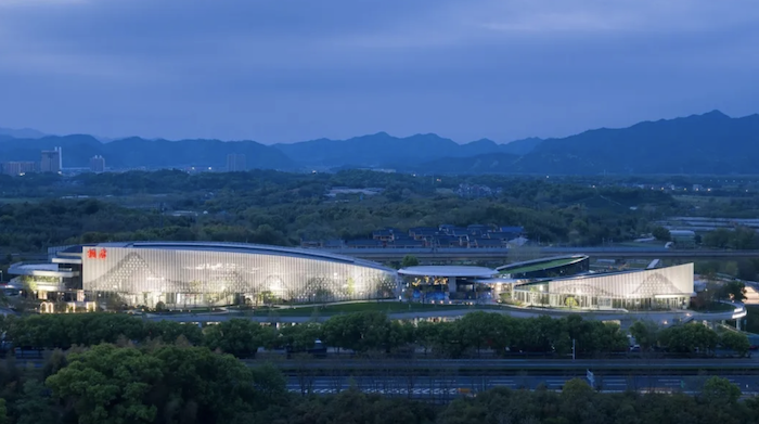 文章附图